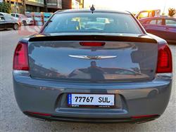 کرایسلەر 300